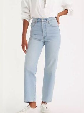 Levi’s Ribcage Straight Ankle Jeans Size 28 Light Wash Button Fly High Waist